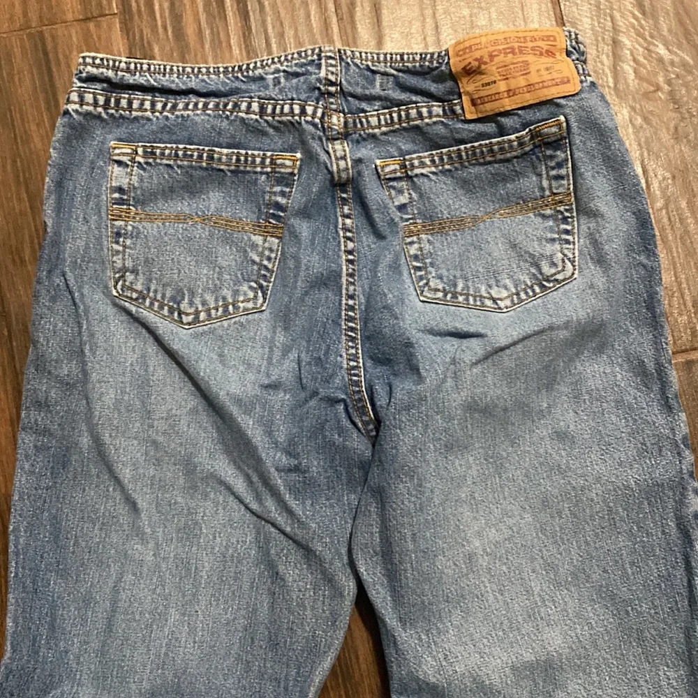 Express Hispter light wash flare jeans vintage 3/4